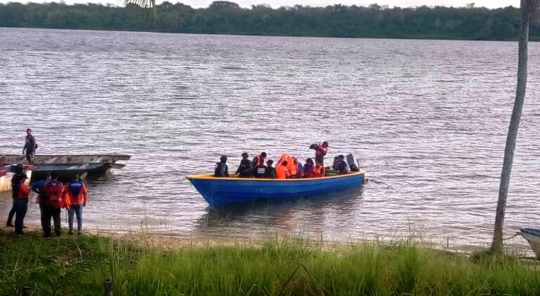 Buscan con rastra a persona desaparecida en naufragio de San Rafael