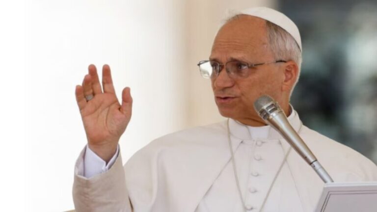 el-papa-leon-xiv-volvio-a-pedir-oraciones-por-la-paz-en-medio-de-los-conflictos-belicos-181639-860x484