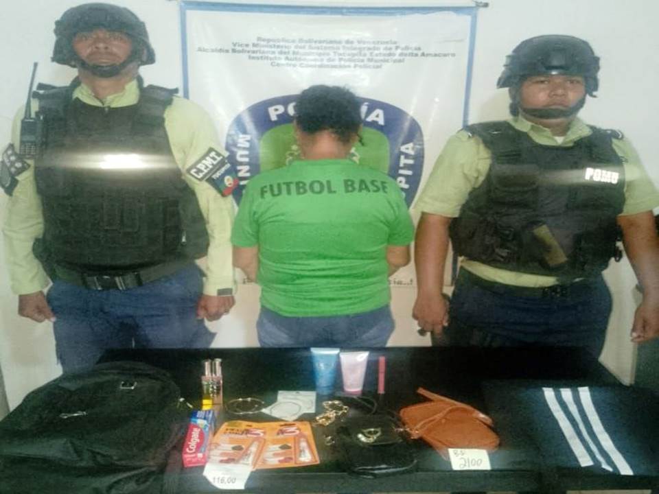 Se quedó con las ganas del “estreno”, Politucupita atrapa a mujer con un combo de belleza “gratis”