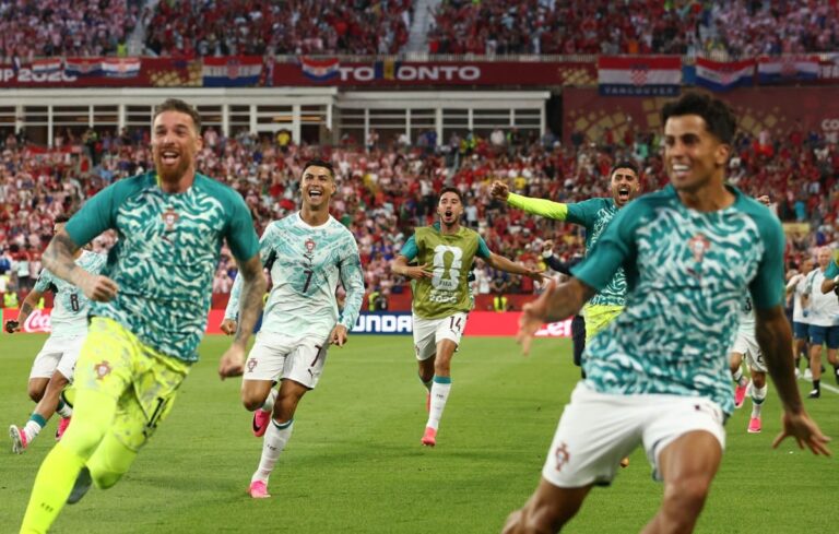 portugal-le-gana-a-croacia-y-clasifica-a-octavos