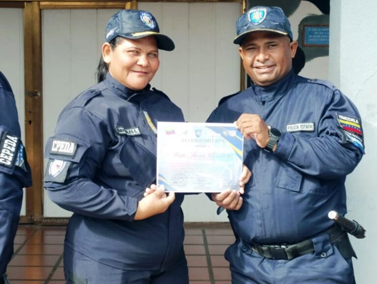 Entregan Reconocimientos a Funcionarios de los Cuadrantes de Paz del Delta Amacuro